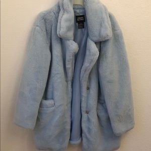 Vintage baby blue plush coat. 60s/70s vibe. Y2K